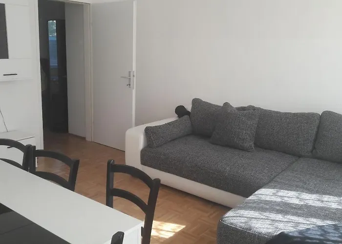 Nette Altbauwohnung Nur 10 Min Von Der *