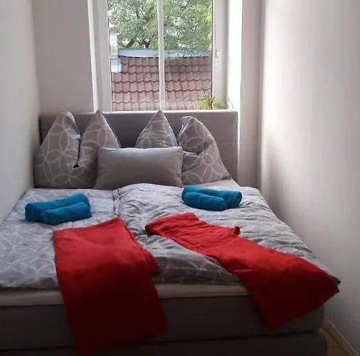Nette Altbauwohnung Nur 10 Min Von Der Apartment