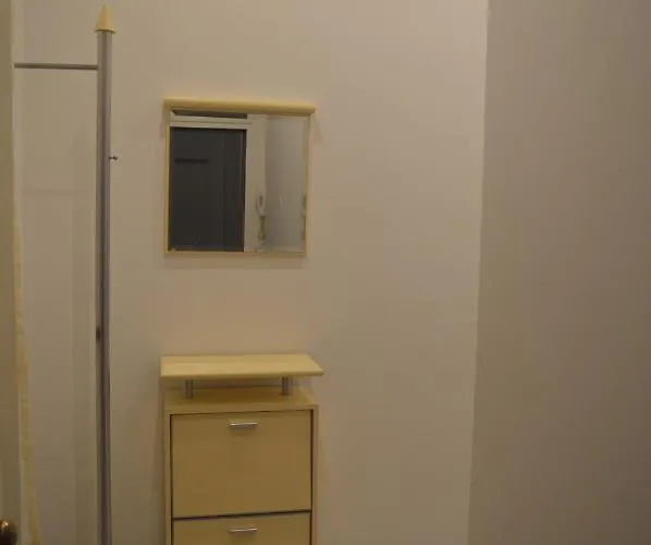 Apartment Nette Altbauwohnung Nur 10 Min Von Der