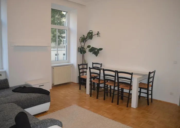 Apartment Nette Altbauwohnung Nur 10 Min Von Der *