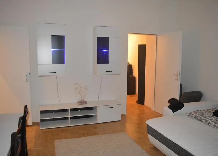Apartment Nette Altbauwohnung Nur 10 Min Von Der Vienna