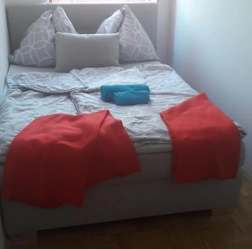 Nette Altbauwohnung Nur 10 Min Von Der * Vienna